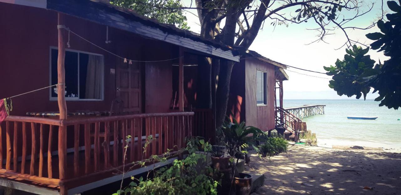 Tajau Laut Guesthouse Kudat Eksteriør bilde